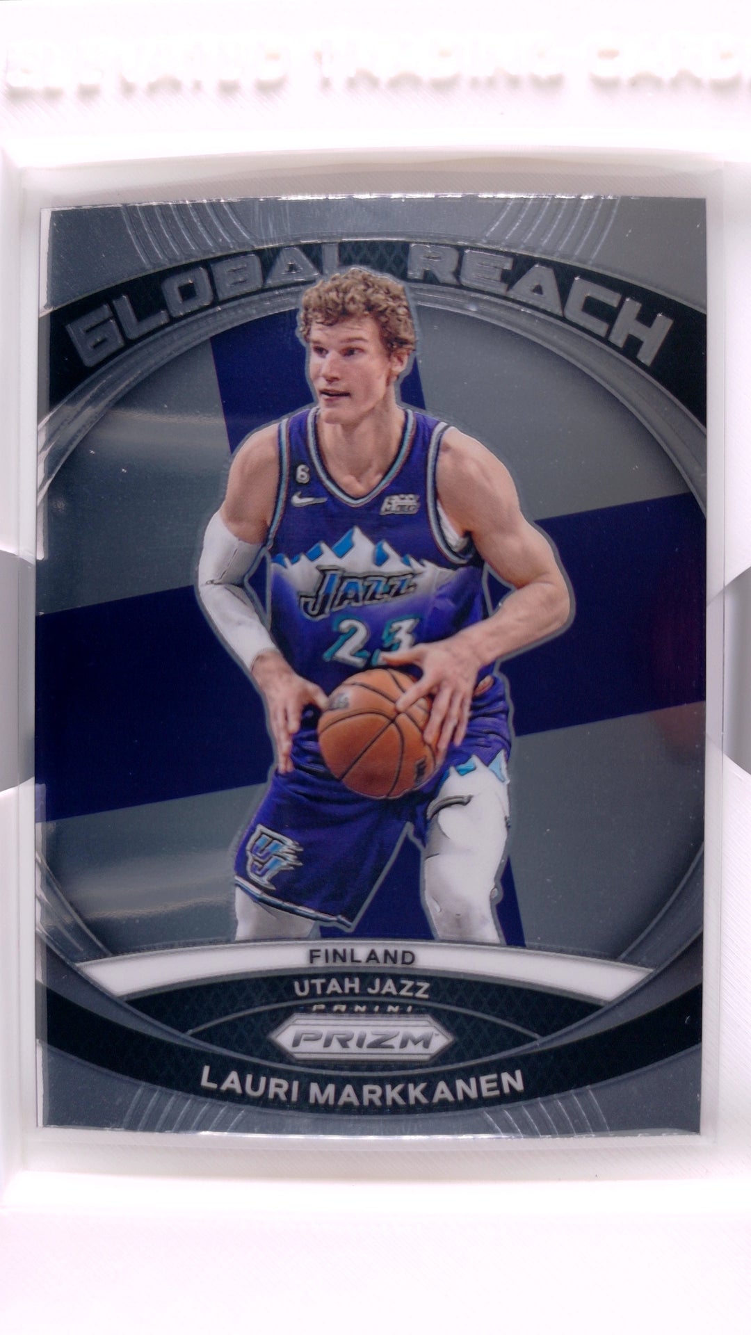 #8 Lauri Markkanen Global Reach - front