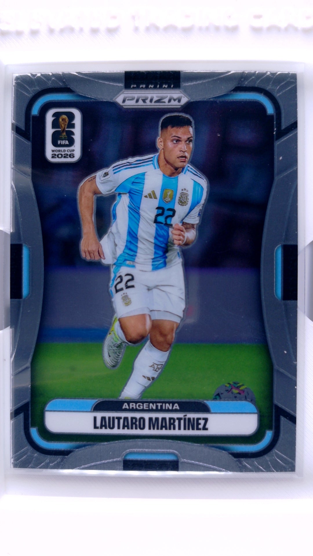 #9 Lautaro Martinez - front
