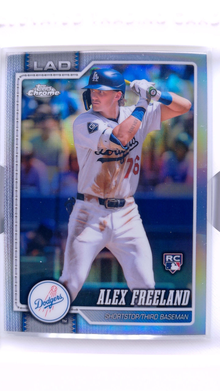 2026 Topps Chrome Baseball Alex Freeland #102 Refractor RC — Front