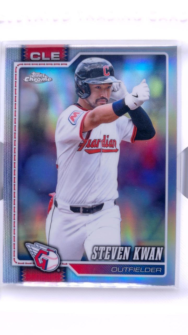 2026 Topps Chrome Baseball Steven Kwan #170 Refractor — Front