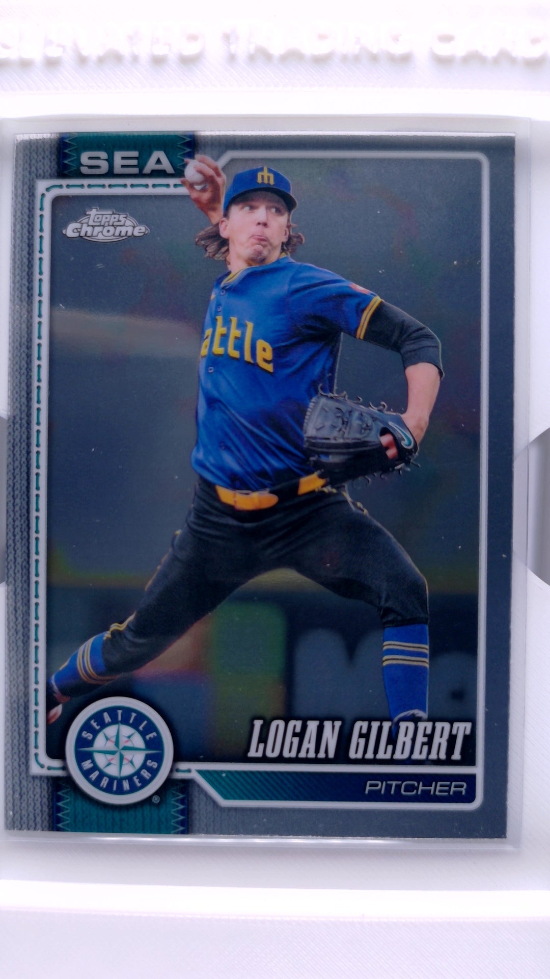 #176 Logan Gilbert - front