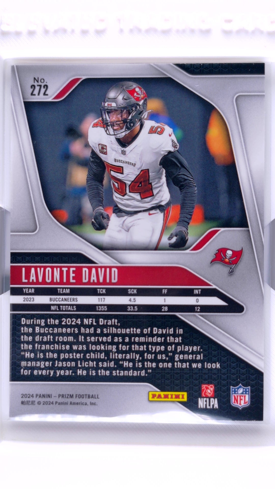 #272 Lavonte David - back